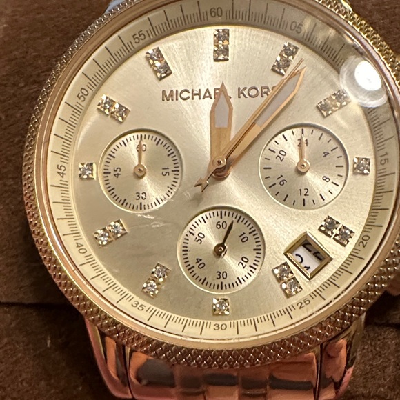 Michael Kors Women display picture 2